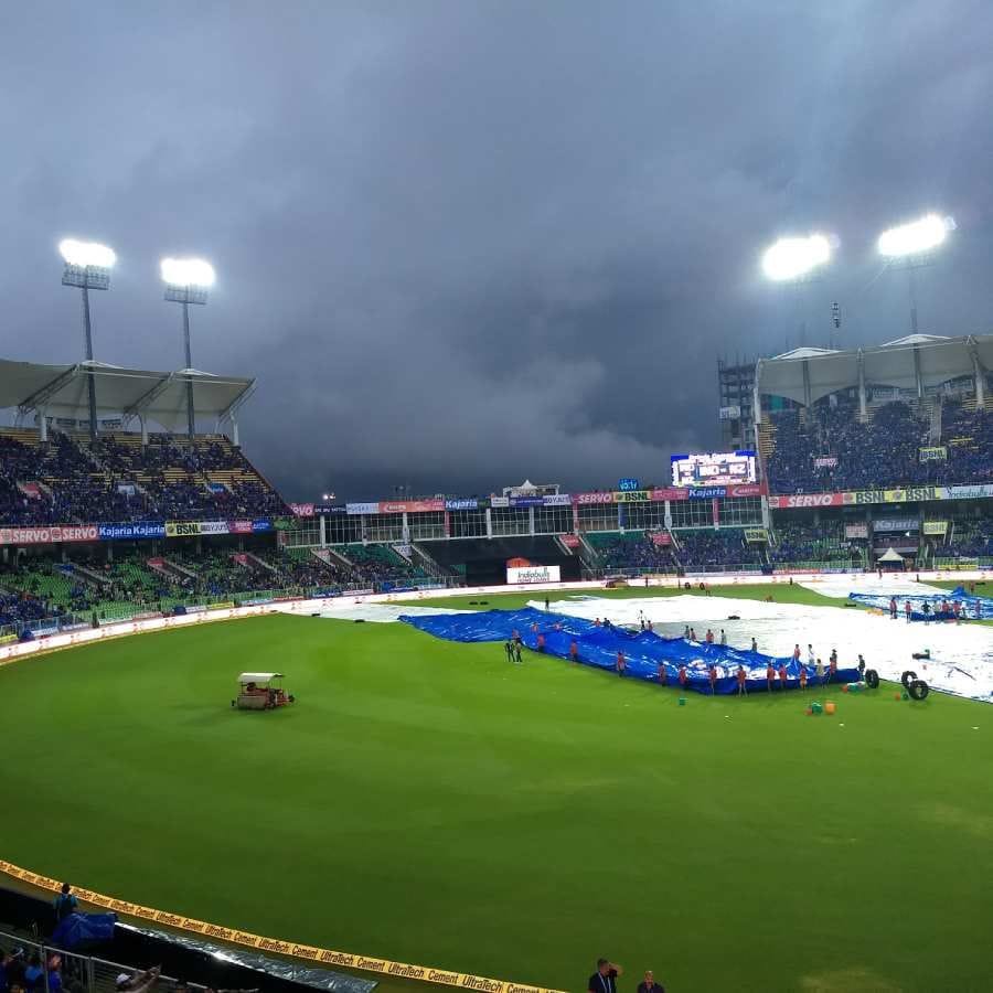 Rain_cricket.jpg